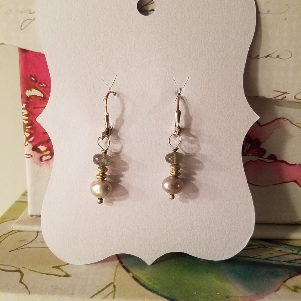 Freshwater grey pearl/labradorite drop earrings
